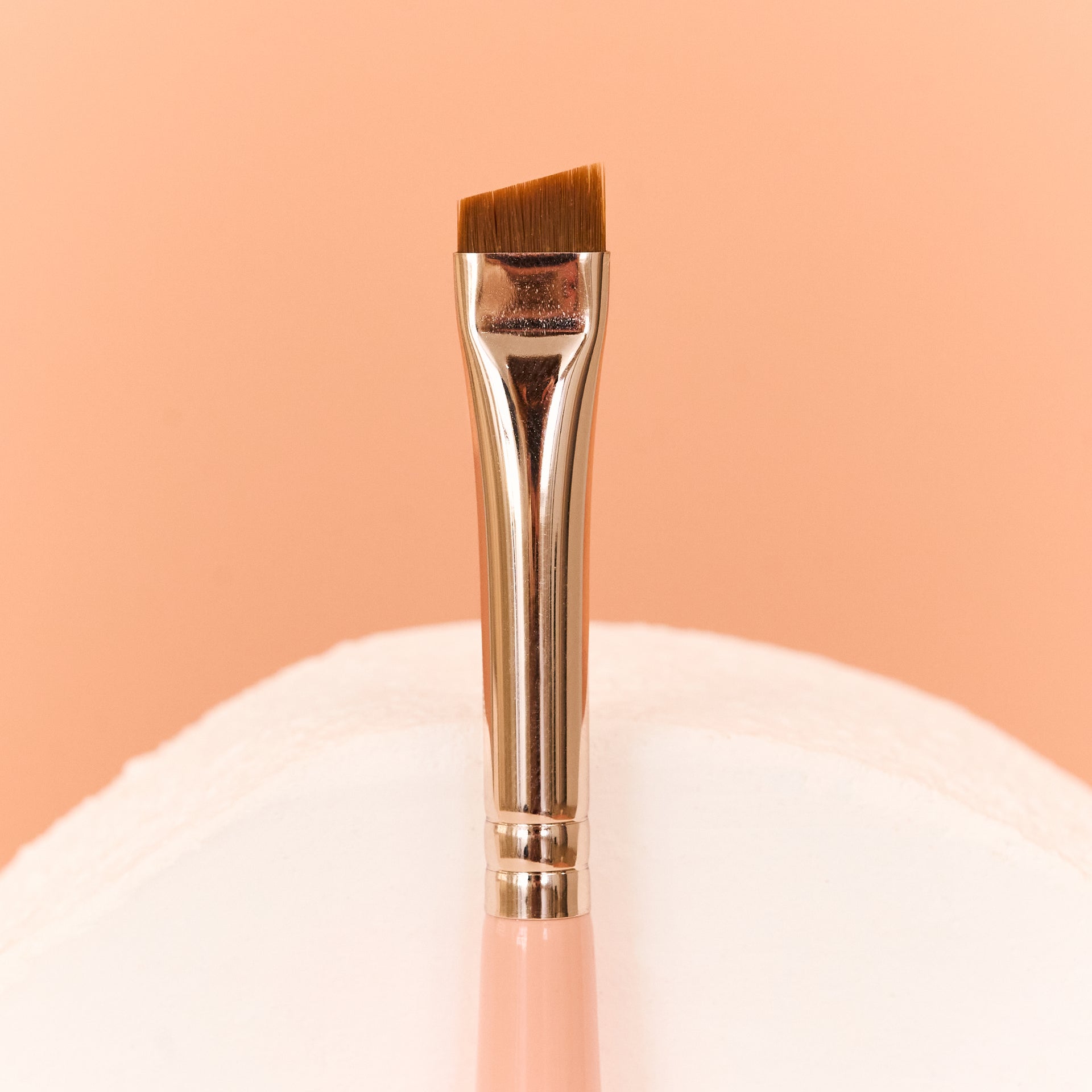 Bella Beauty Pro - Medium Angled Brush #B2