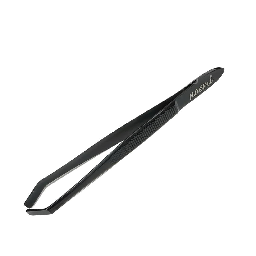 Noemi - Curved Tweezers