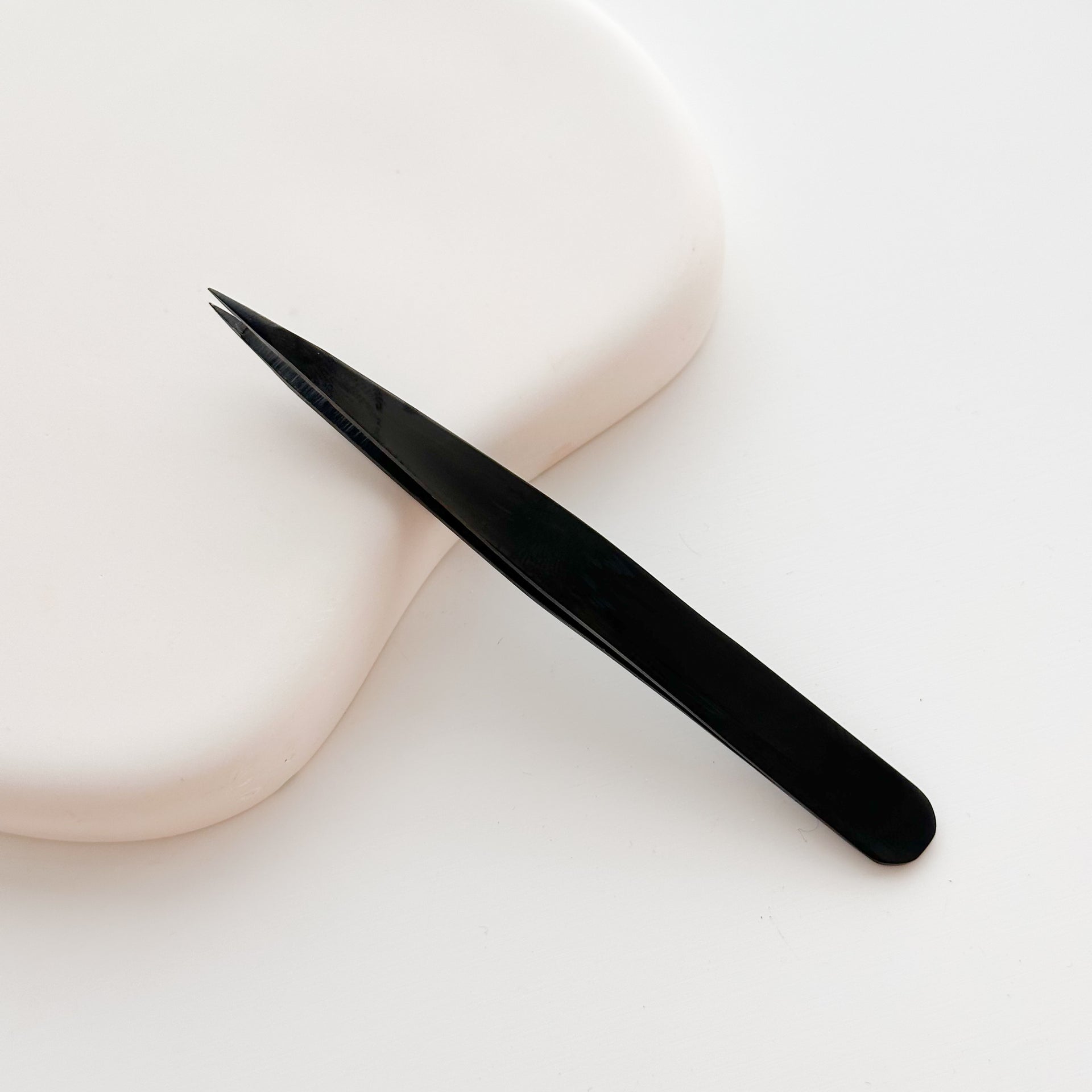 Pointed Eyebrow Tweezers